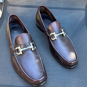 Salvatore Ferragamo, size 9.5. Burgundy loafers